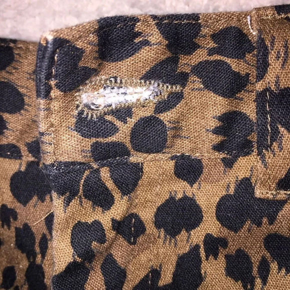 Newport News Jeanology 5 PKT. Leopard Print denim jean shorts size6 - Picture 8 of 8